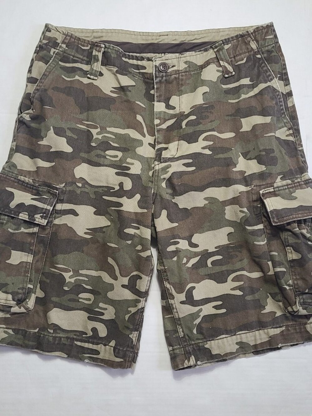 No Boundaries  Men 36 Cotton Green Camo Cargo Shorts